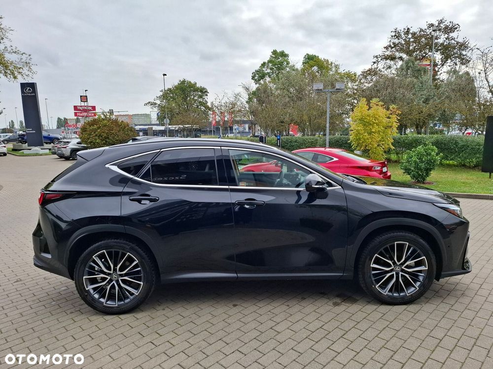 Lexus NX 350h Omotenashi AWD - 6