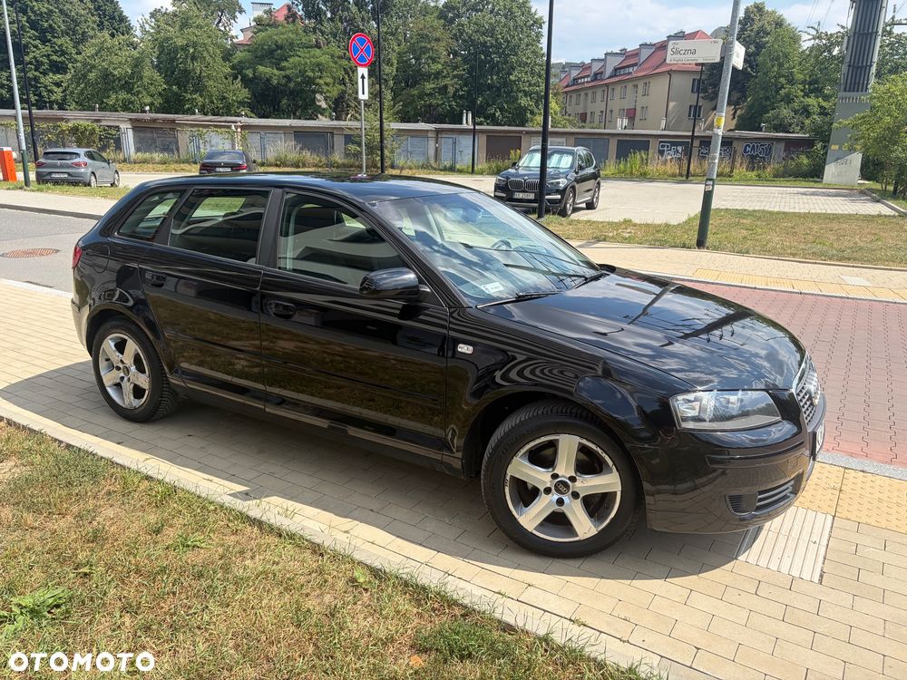 Audi A3 Sportback 1.6 TDI DPF Ambition - 5