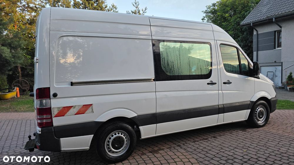 Mercedes-Benz Sprinter - 15
