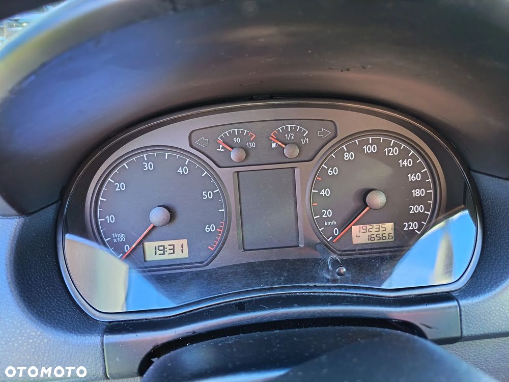 Volkswagen Polo 1.2 12V Comfortline - 4