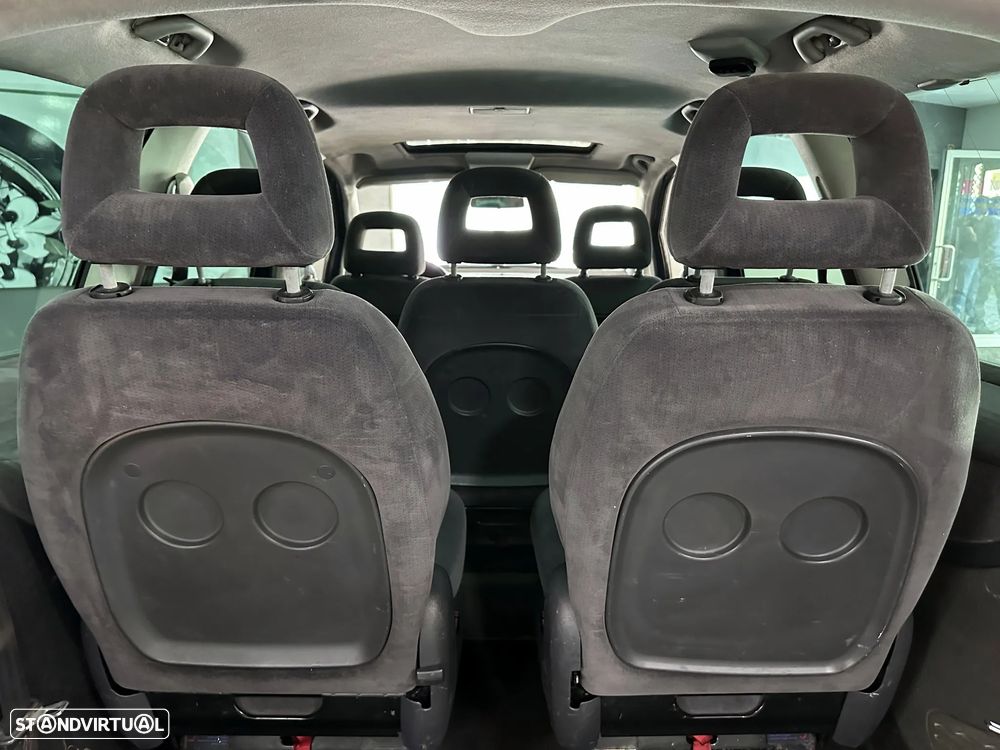 VW Sharan 1.9 TDi Confortline - 16