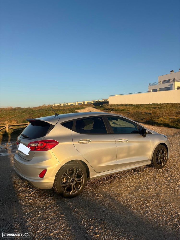 Ford Fiesta - 17