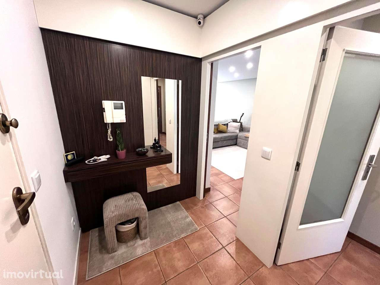 T2 Renovado em Alfena|2 WC's+Suite+Garagem|Pronto a Habitar (Mobilado) - Grande imagem: 3/23