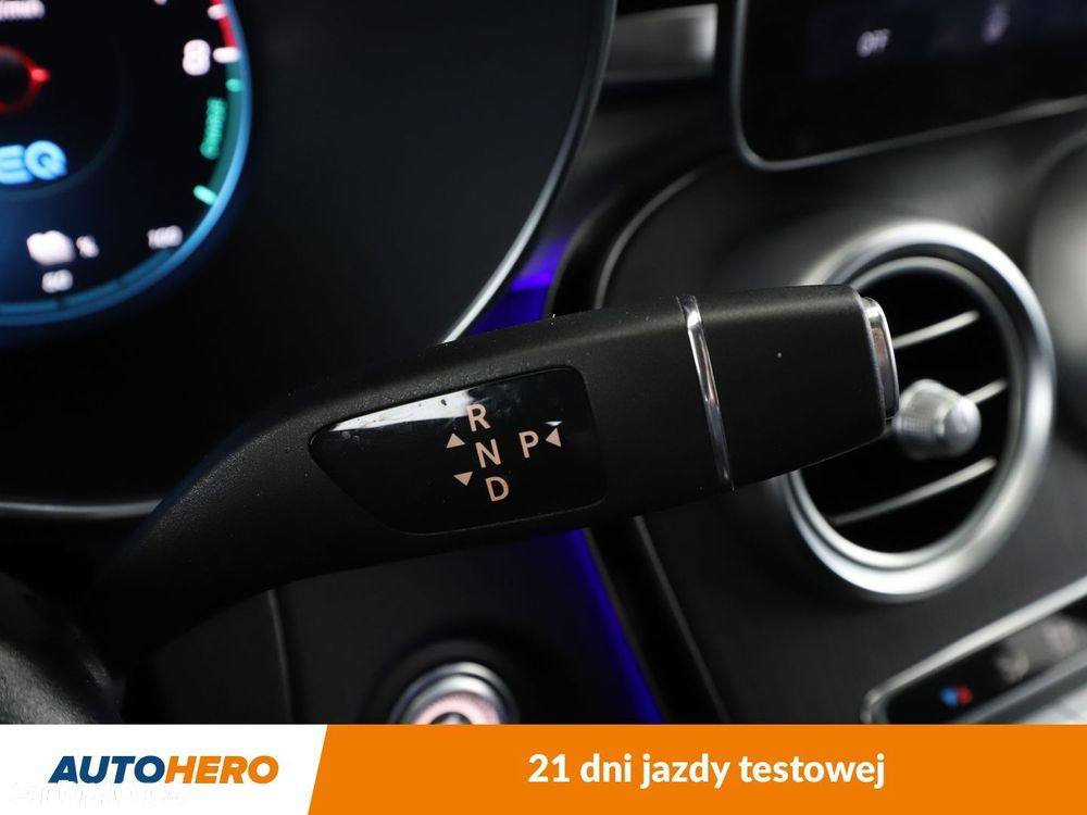 Mercedes-Benz GLC - 32