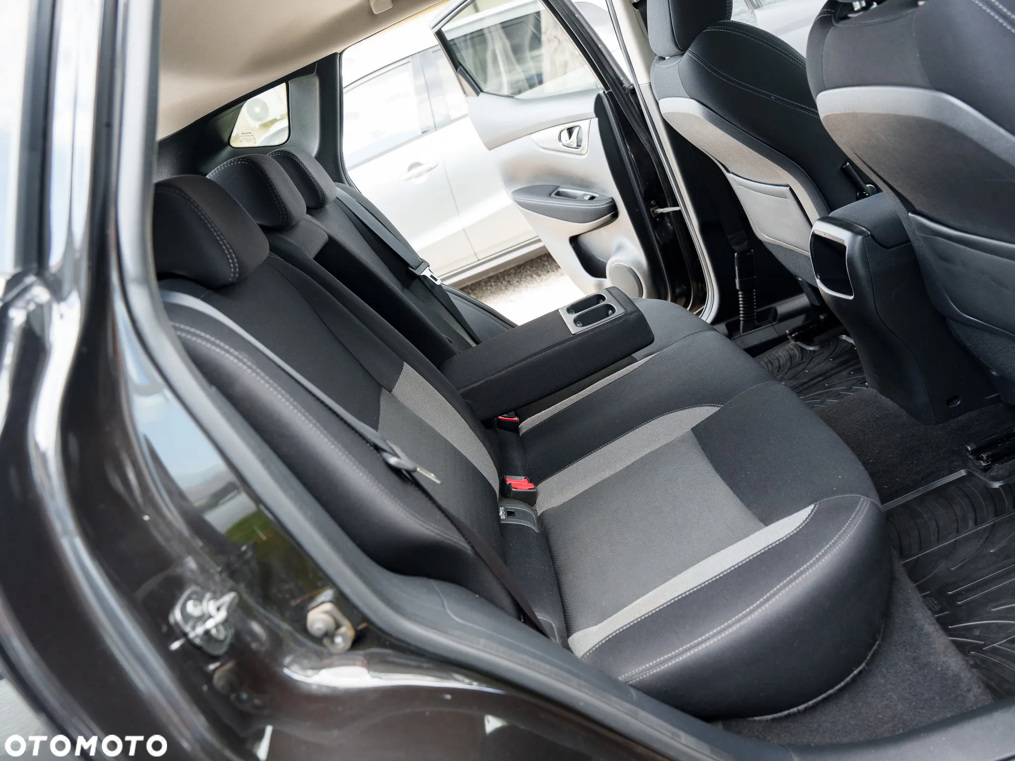 Nissan Qashqai 1.5 dCi Black Edition EU6 - 14