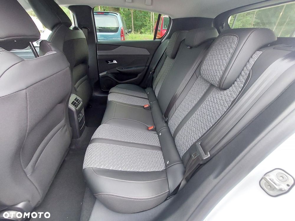 Peugeot 308 - 10