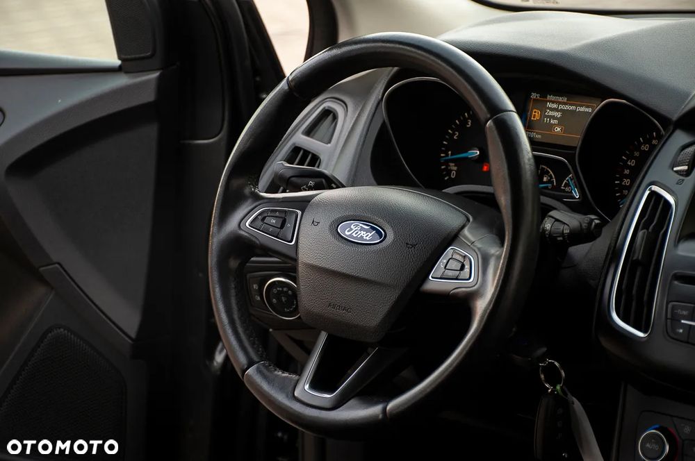 Ford Focus 1.5 EcoBoost Titanium ASS - 9