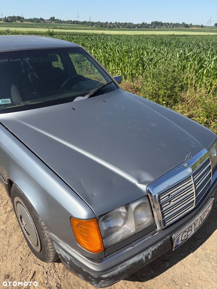 Mercedes-Benz W124 (1984-1993) - 11