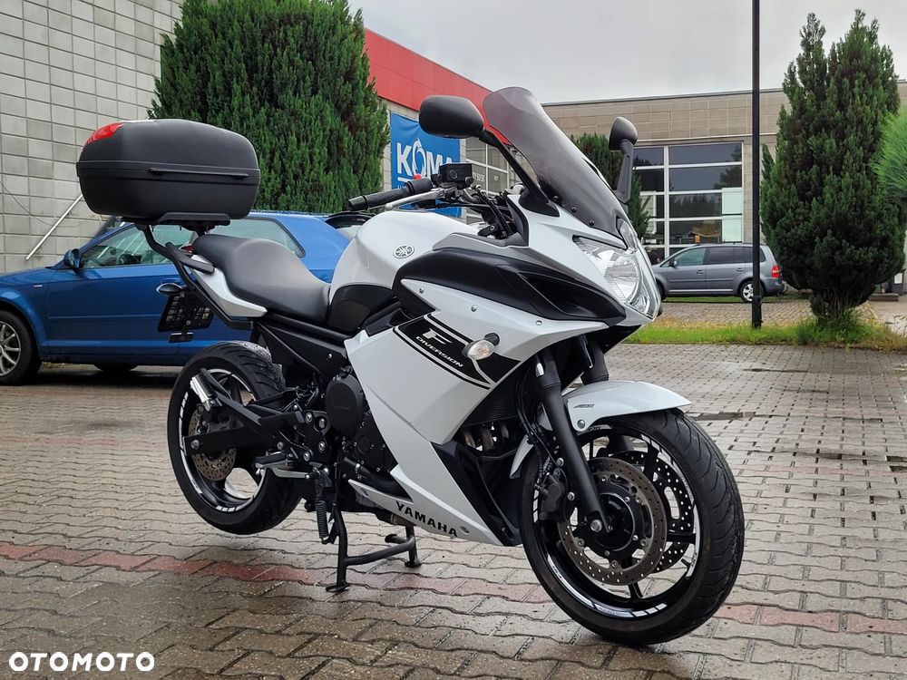 Yamaha XJ - 17