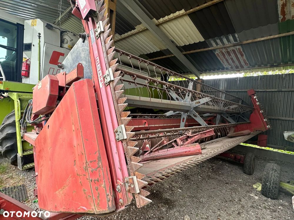 Case IH CF 80 / HEDER 7M - 12