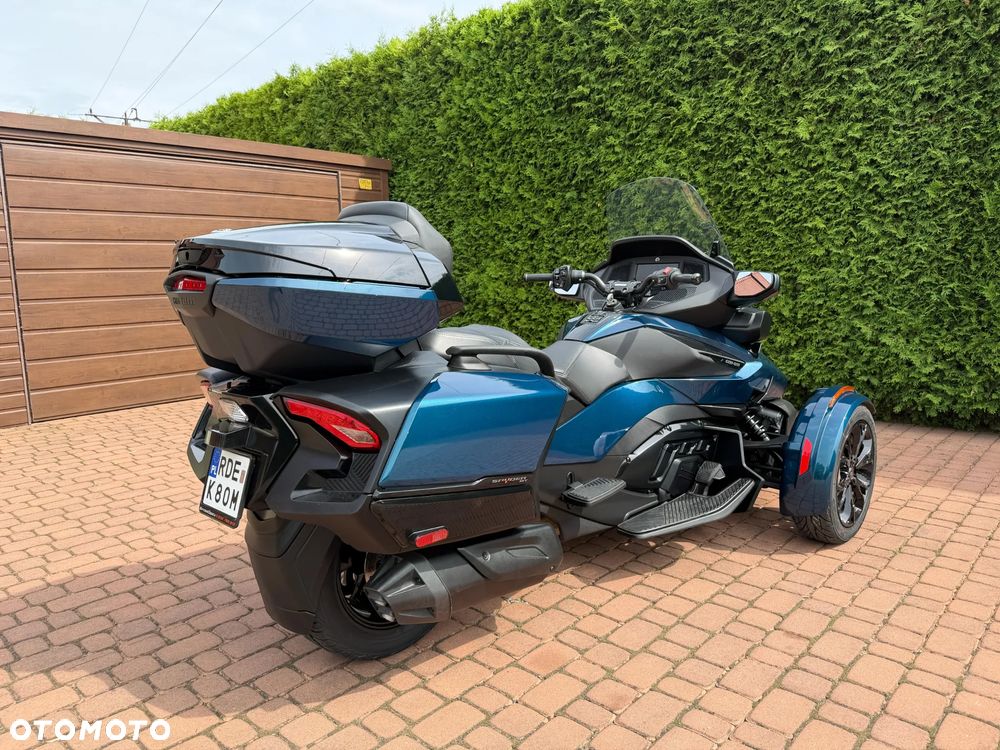 Can-Am Spyder - 3