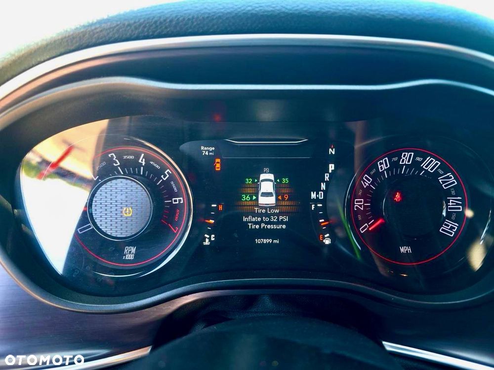 Dodge Challenger 3.6 SXT Plus - 11