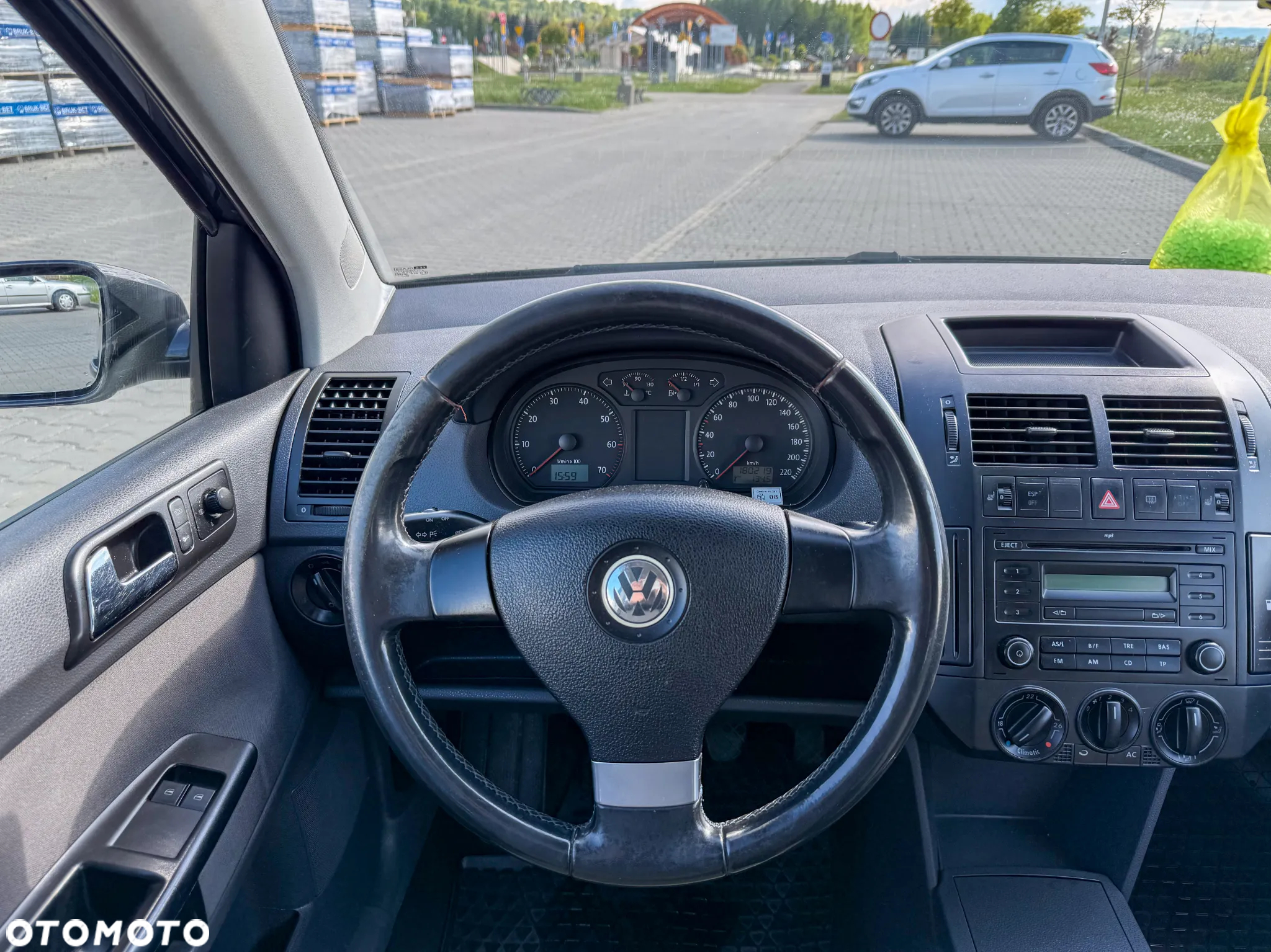 Volkswagen Polo 1.4 16V Trendline - 12