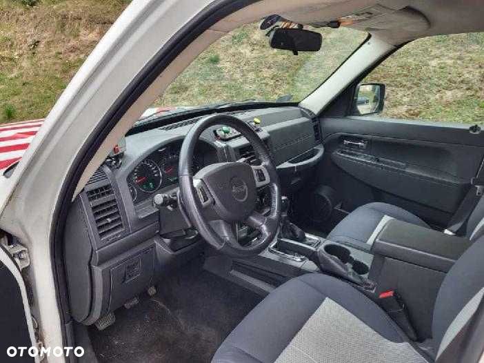 Jeep Cherokee - 7