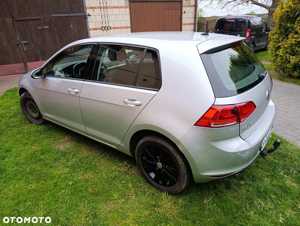 Volkswagen Golf 1.6 TDI BlueMotion Technology DSG Comfortline - 6