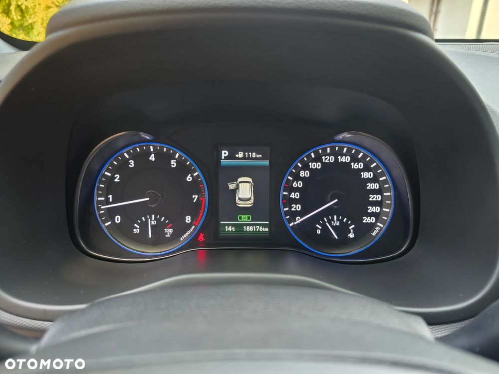 Hyundai Kona 1.6 T-GDI DCT 4WD Premium - 17