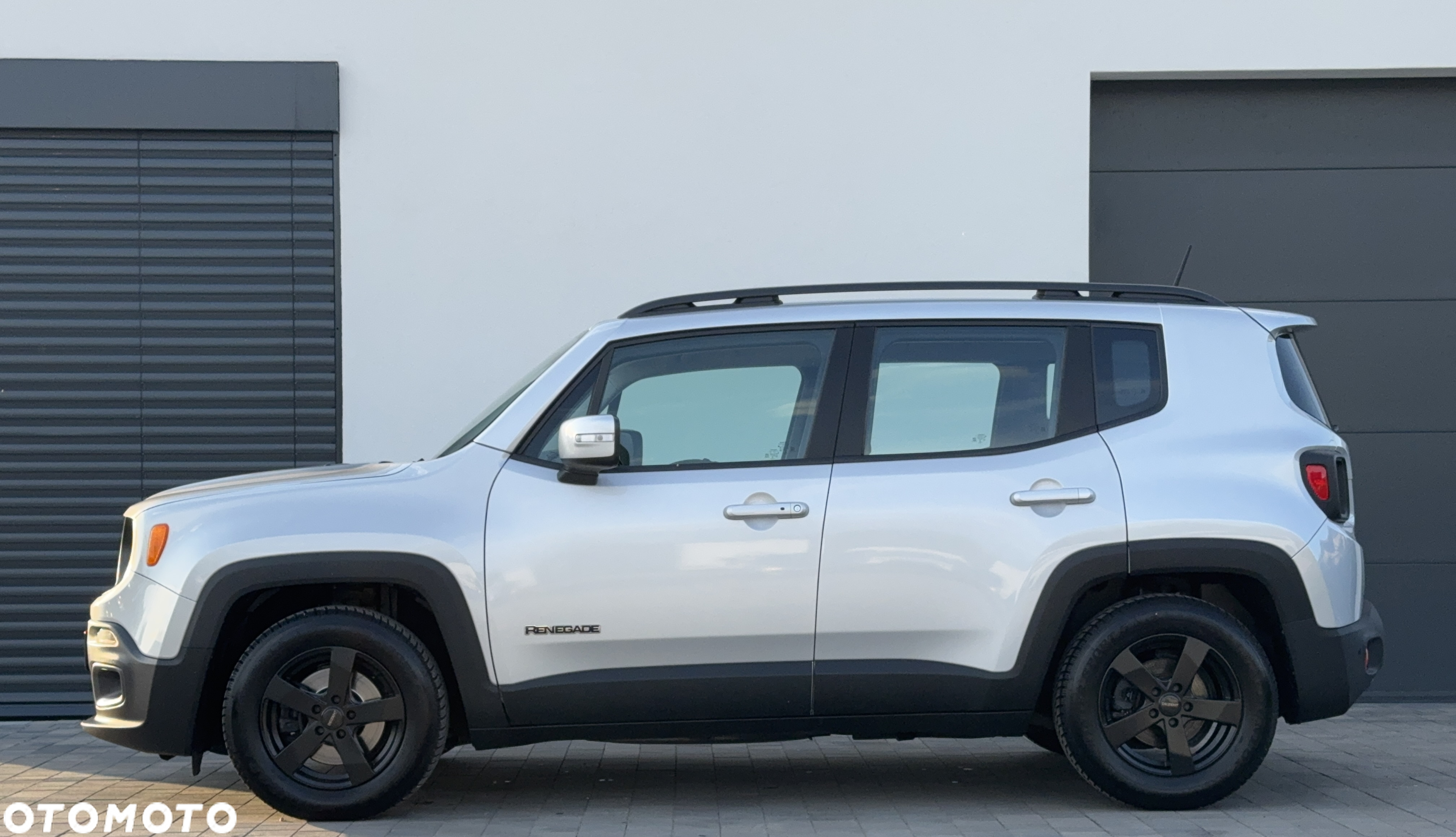 Jeep Renegade 1.6 E-TorQ Longitude FWD - 4