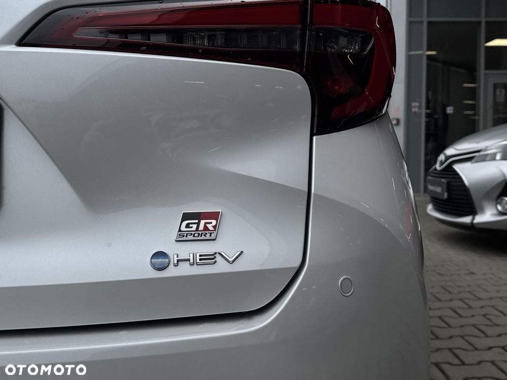 Toyota Corolla 2.0 Hybrid GR Sport Dynamic - 11