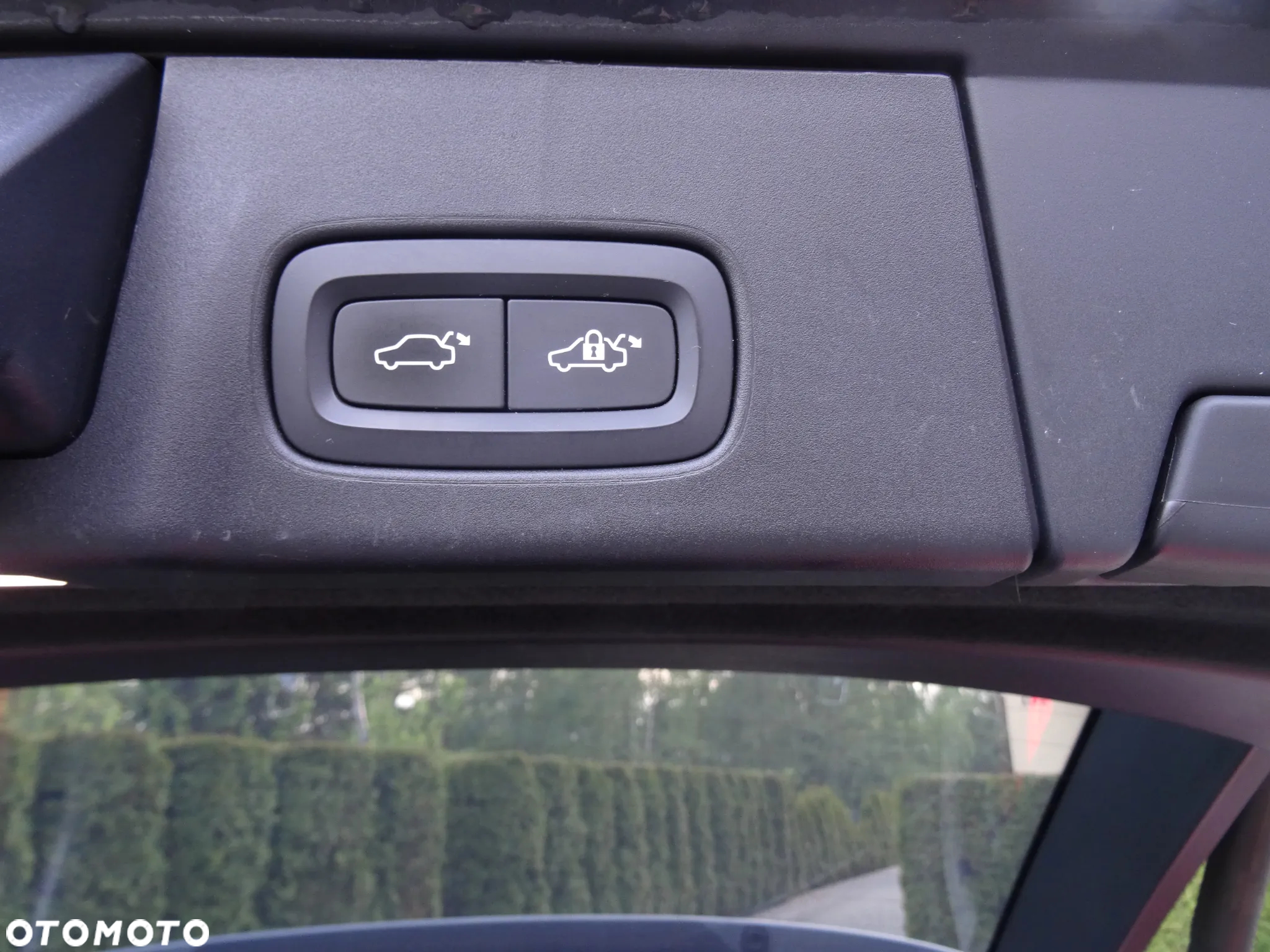 Volvo V90 Cross Country - 20