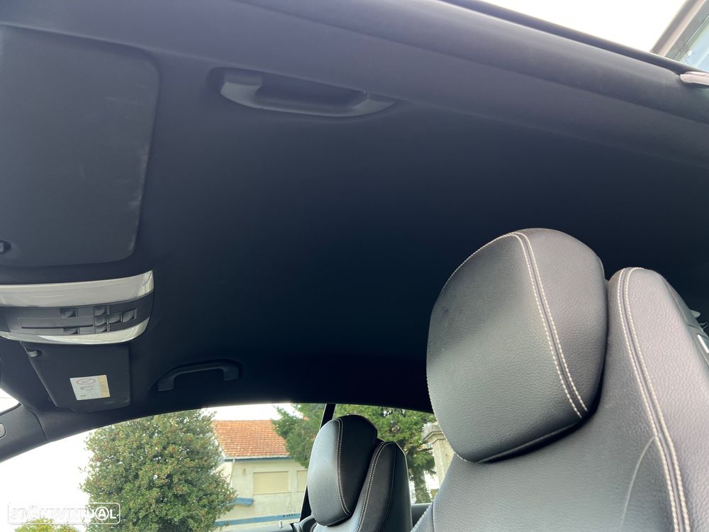 Mercedes-Benz E 220 CDI DPF BlueEFFICIENCY 7G-TRONIC Avantgarde - 25