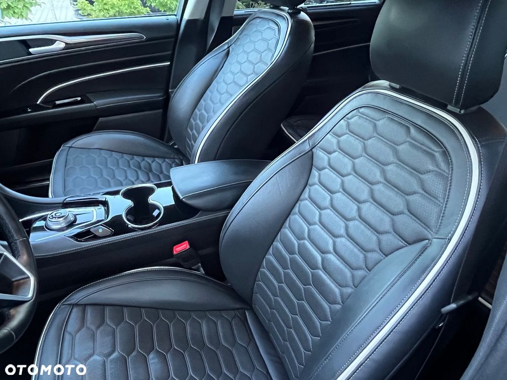 Ford Mondeo 2.0 EcoBlue Vignale Plus AWD - 25