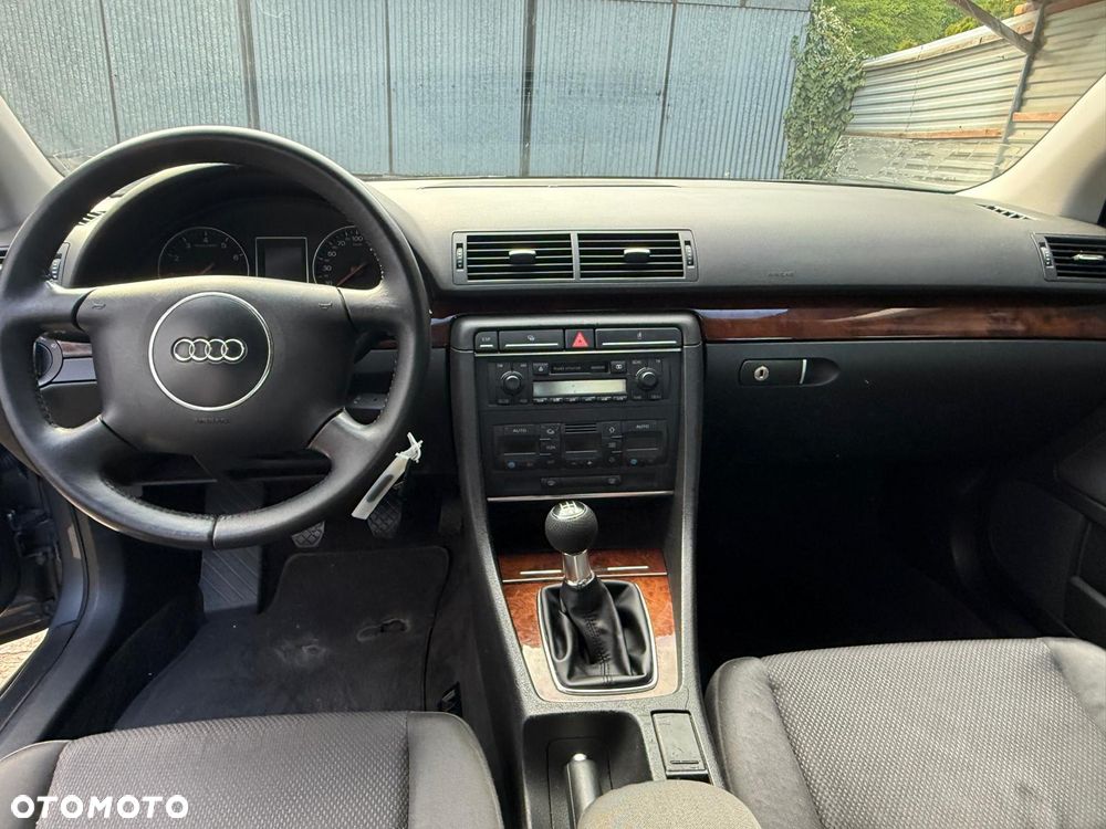 Audi A4 Limousine 2 - 22