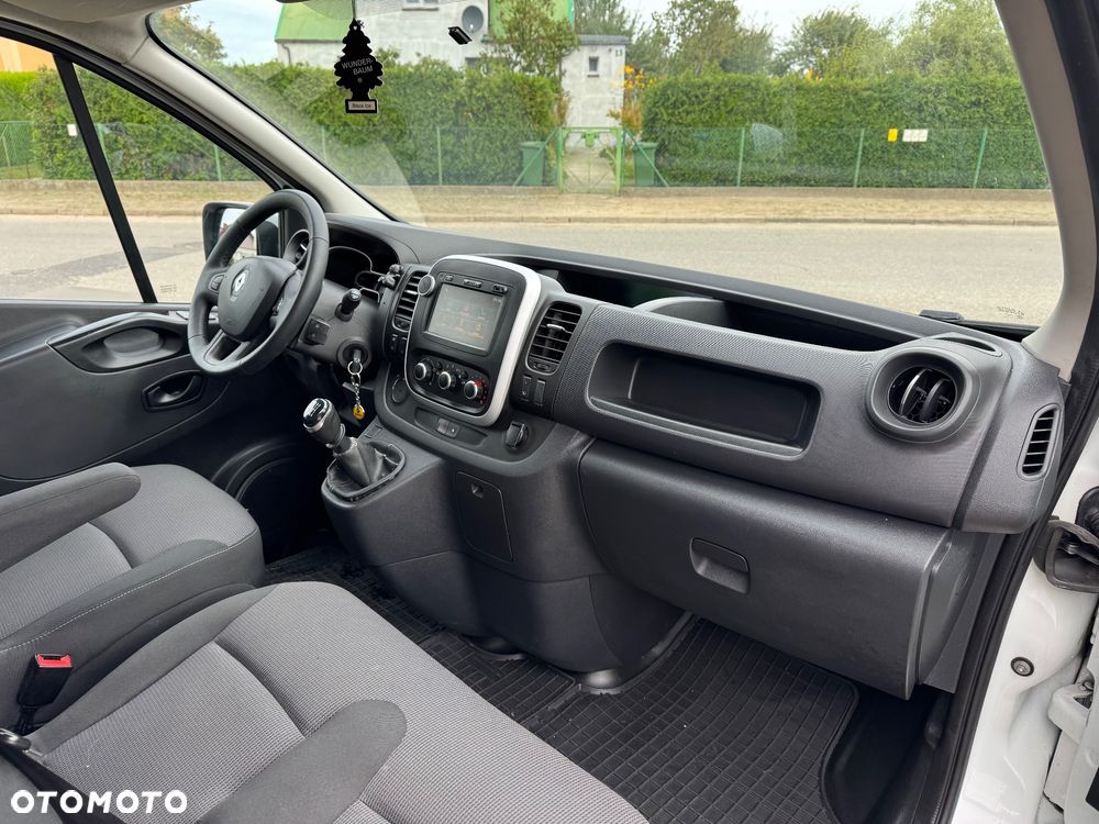 Renault Trafic - 18