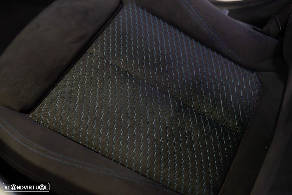 BMW 318 d Pack M - 48