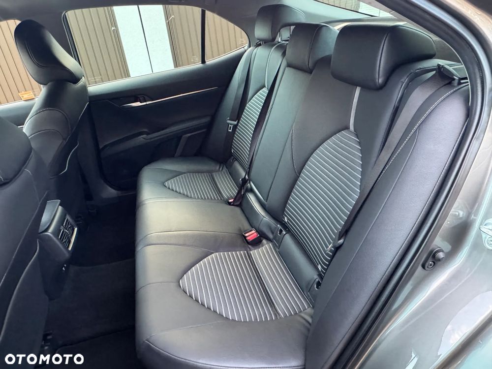 Toyota Camry 2.5 Hybrid Prestige CVT - 20