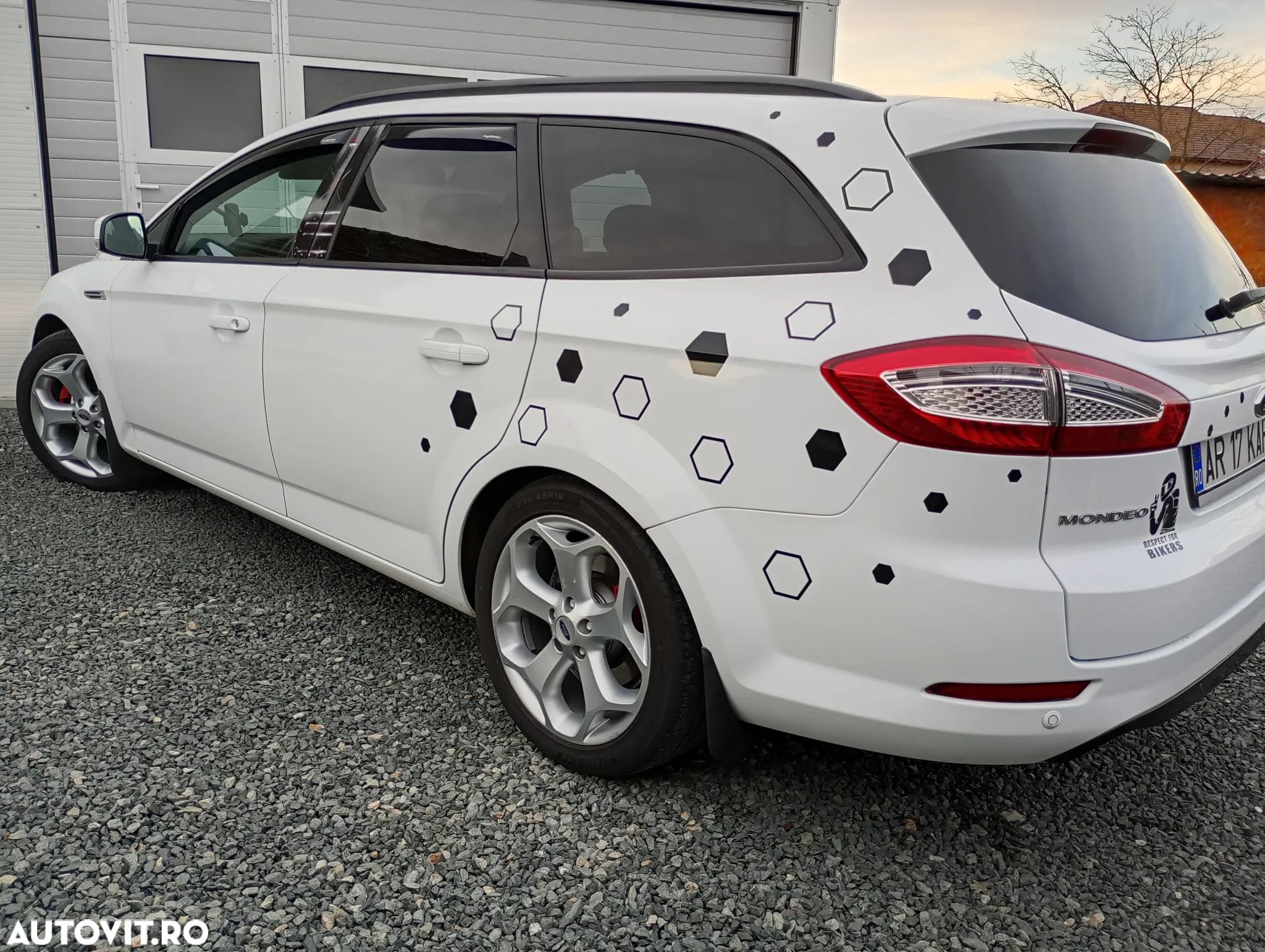 Ford Mondeo - 4