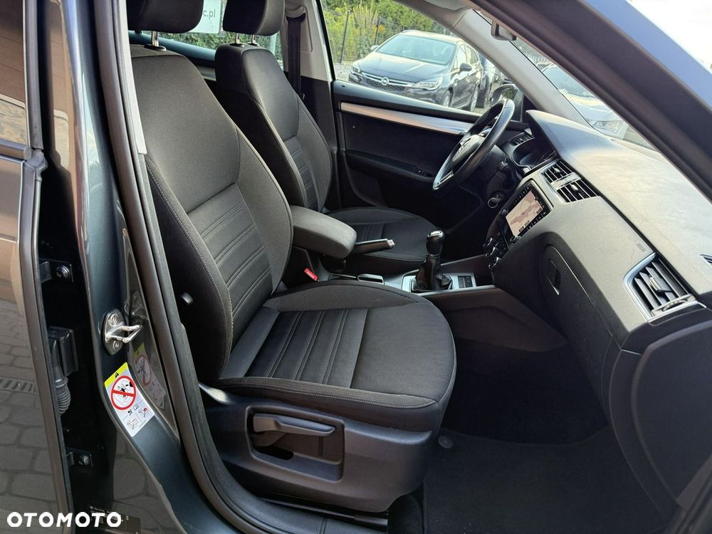 Skoda Octavia 1.6 TDI SCR Style - 24