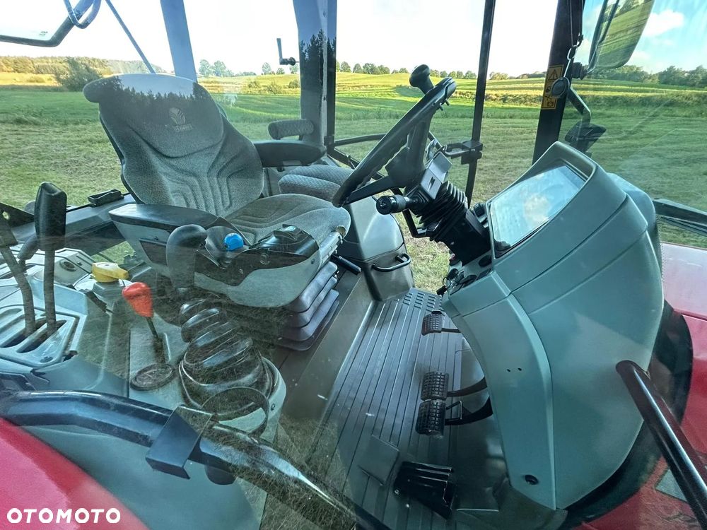 Massey Ferguson - 12