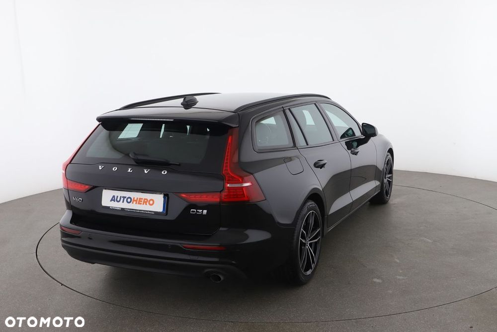 Volvo V60 D3 Geartronic R-Design - 4
