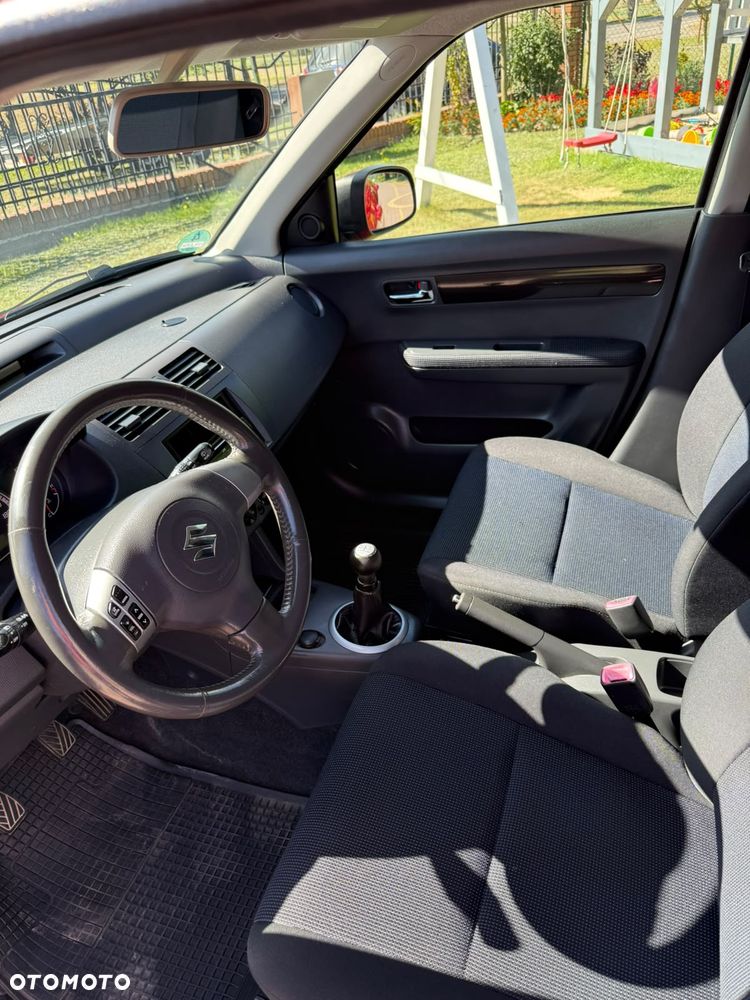 Suzuki Swift 1.3 4x4 Comfort - 11