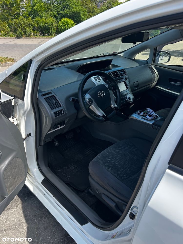 Toyota Prius 1.8 HSD Premium - 9