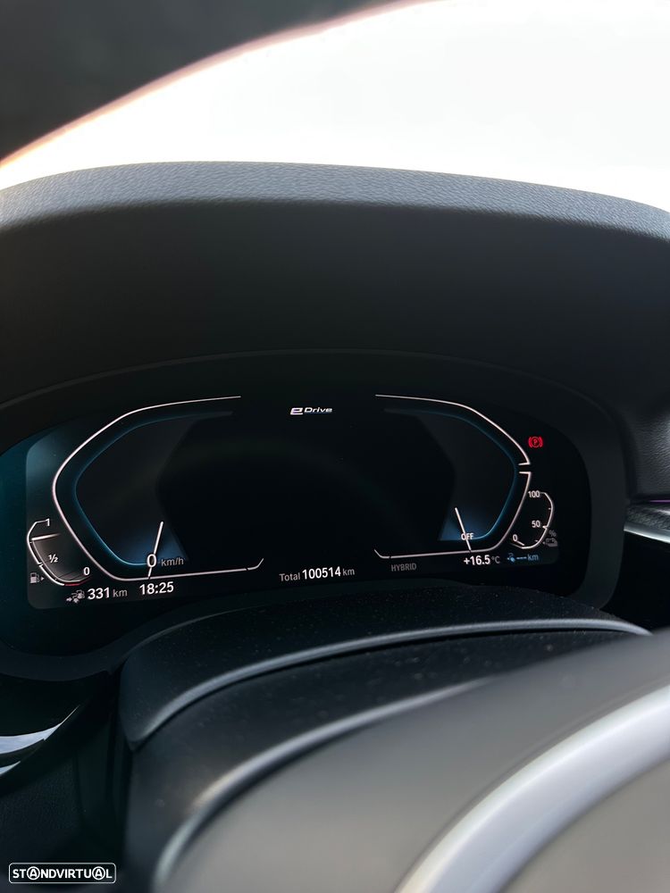 BMW 530 e Pack Desportivo M - 16