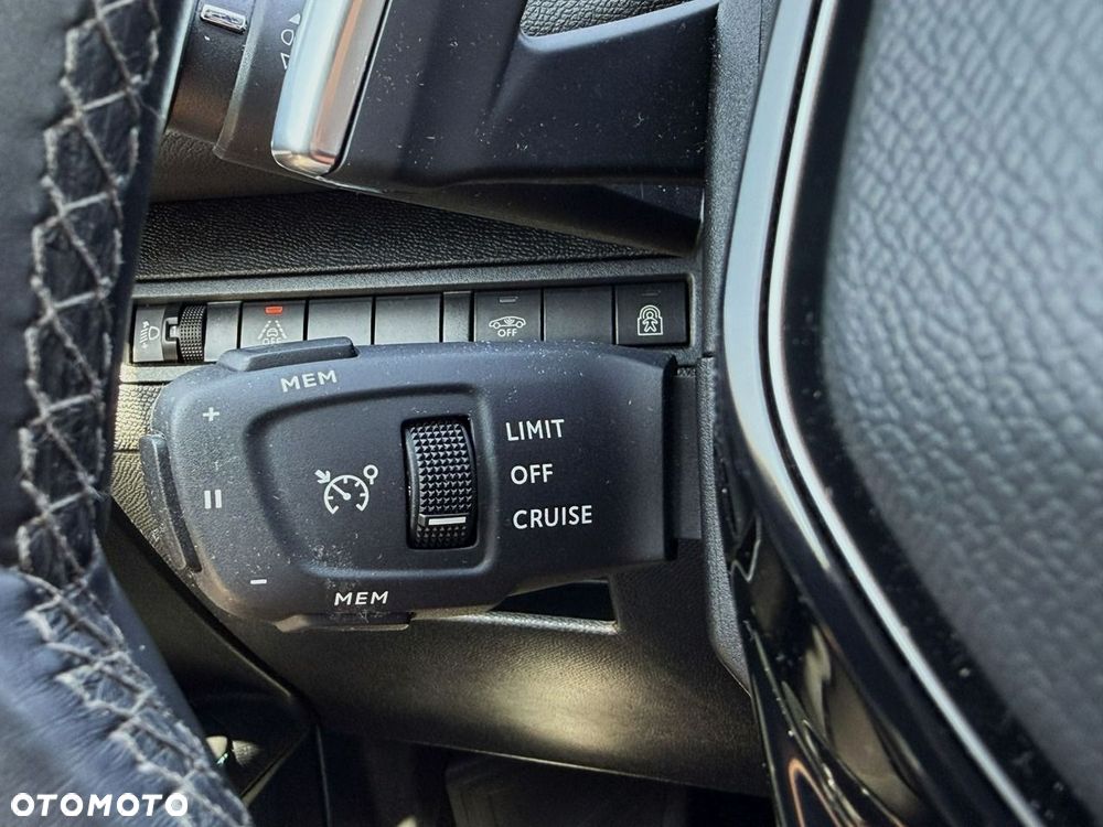 Peugeot 3008 BlueHDi 130 Stop & Start EAT8 Allure Business-Paket - 19