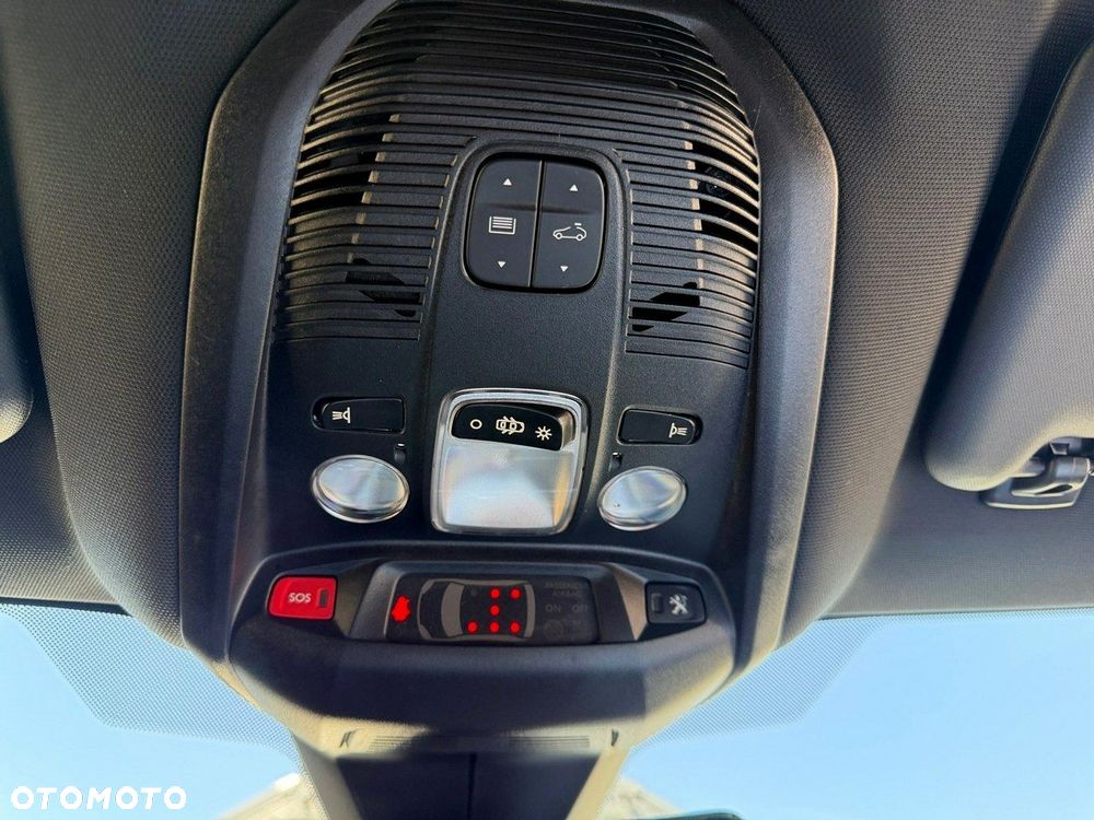 Peugeot 5008 - 24