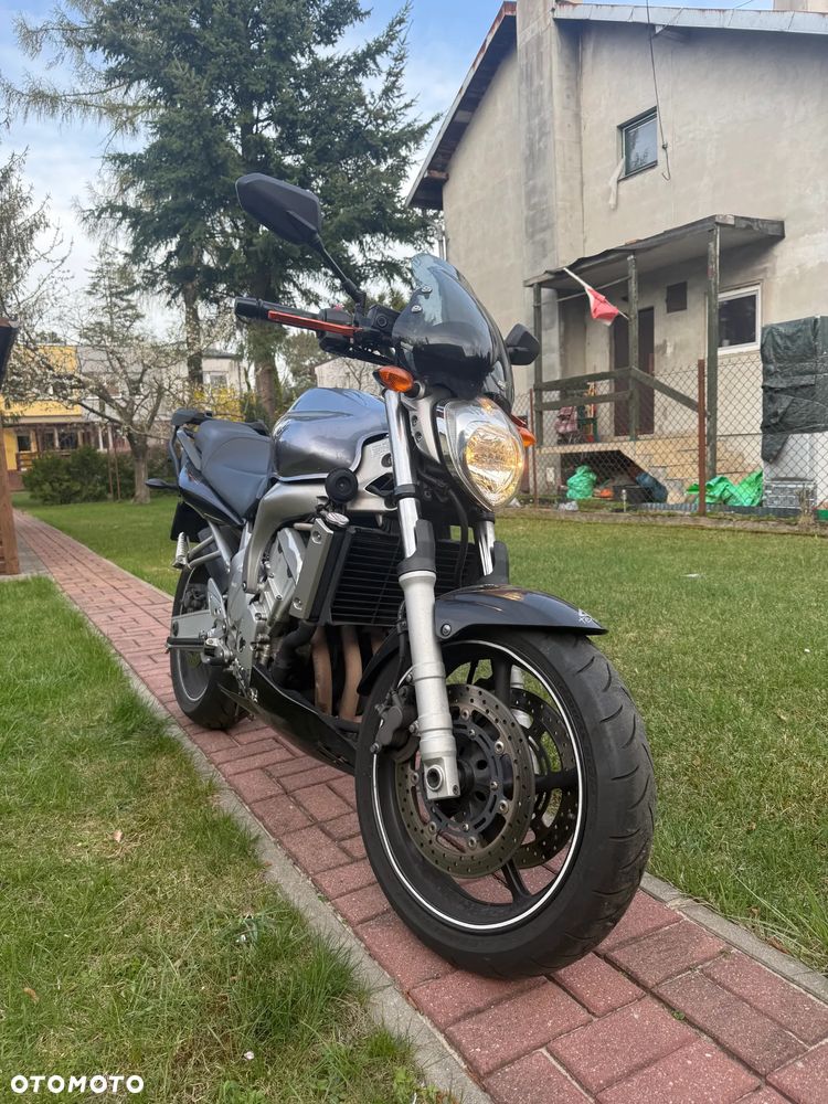 Yamaha FZ6 - 1