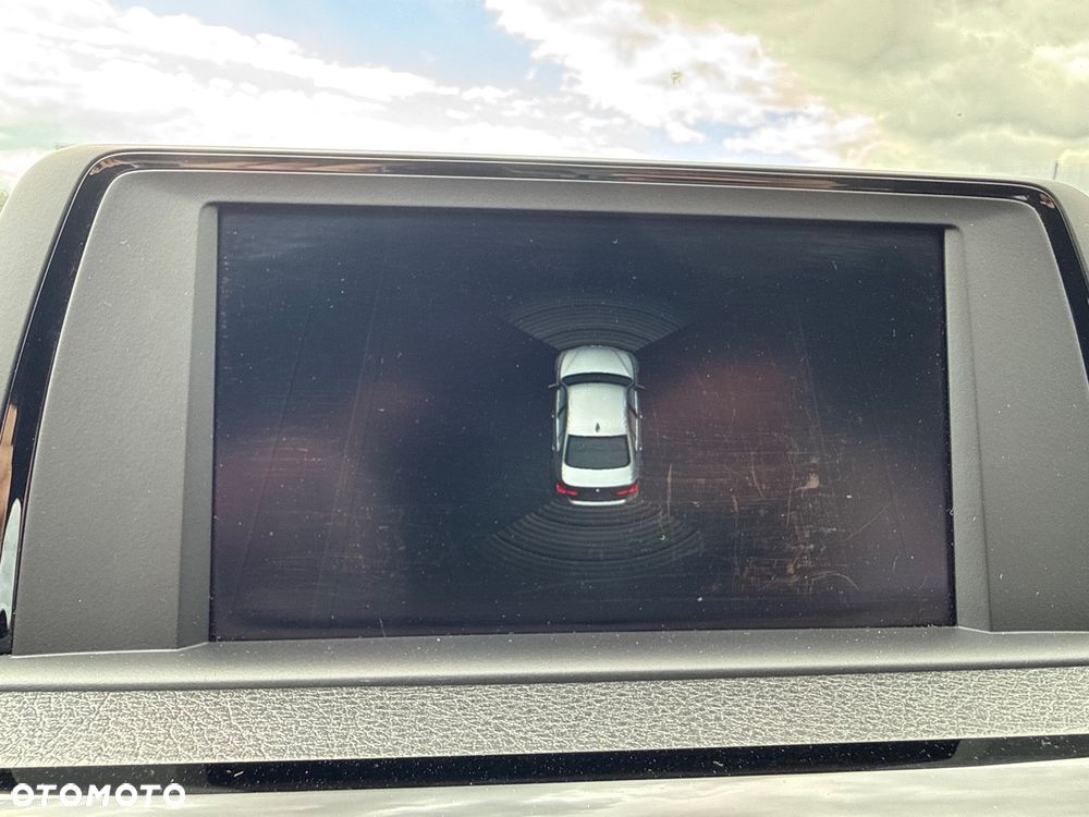 BMW Seria 3 320d Edition M Sport Shadow - 24