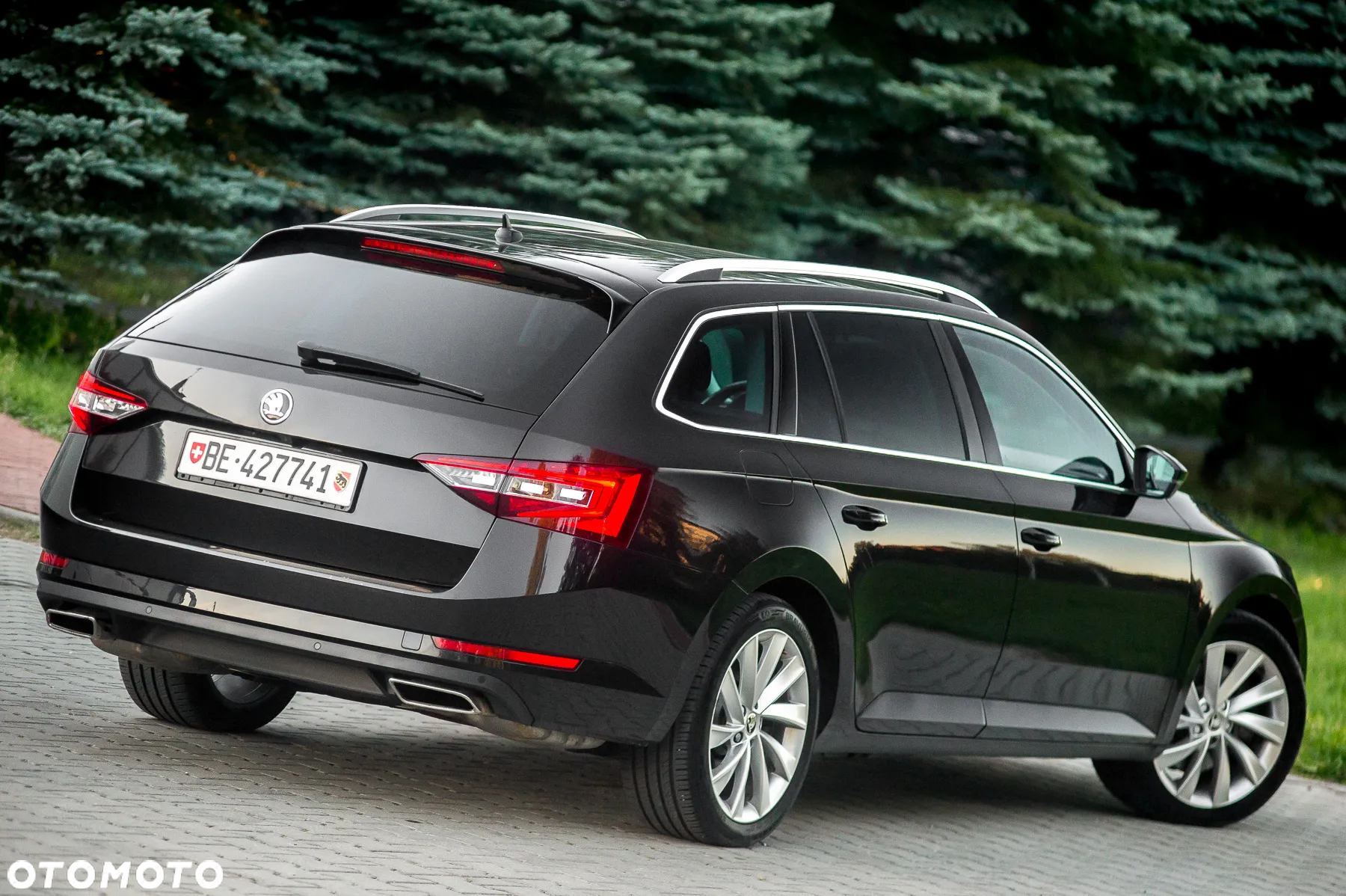 Skoda Superb Combi 2.0 TSI 4x4 DSG Ambition - 4