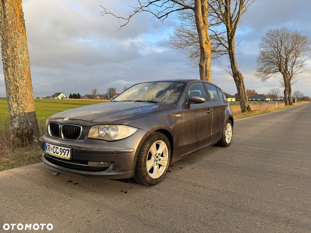 BMW Seria 1 120d DPF Edition Sport - 2