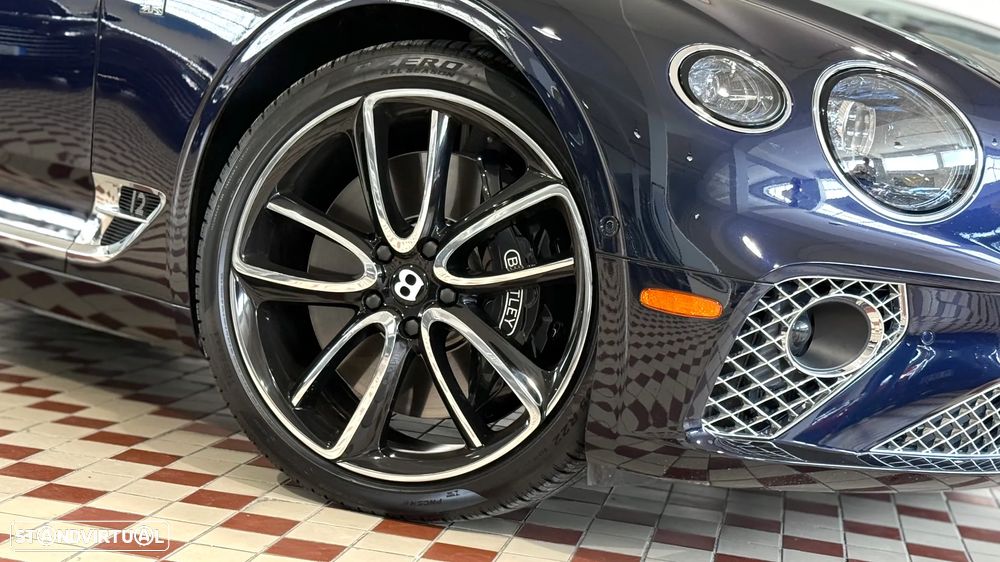 Bentley Continental GT W12 - 6