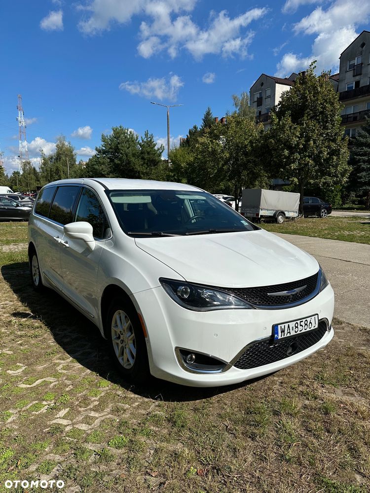 Chrysler Pacifica - 7