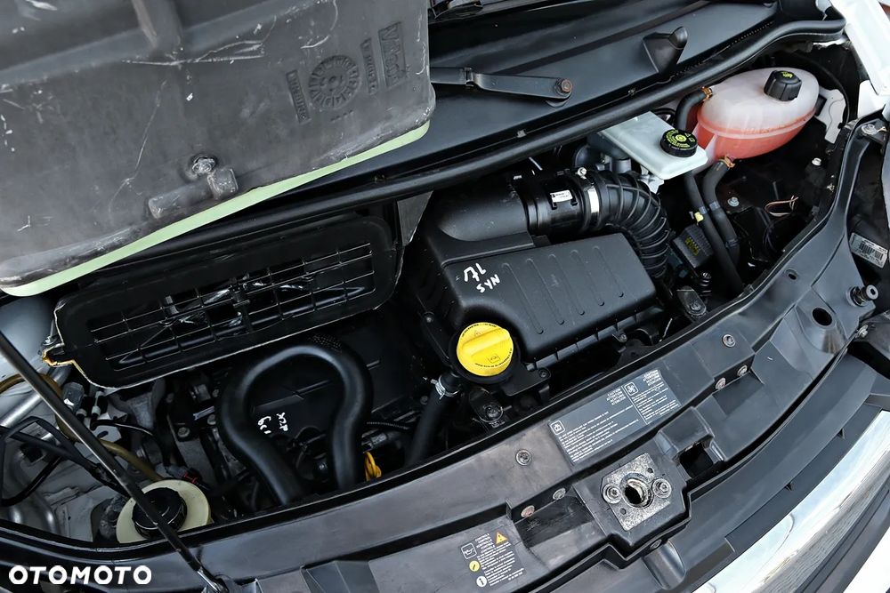 Opel VIVARO - 38