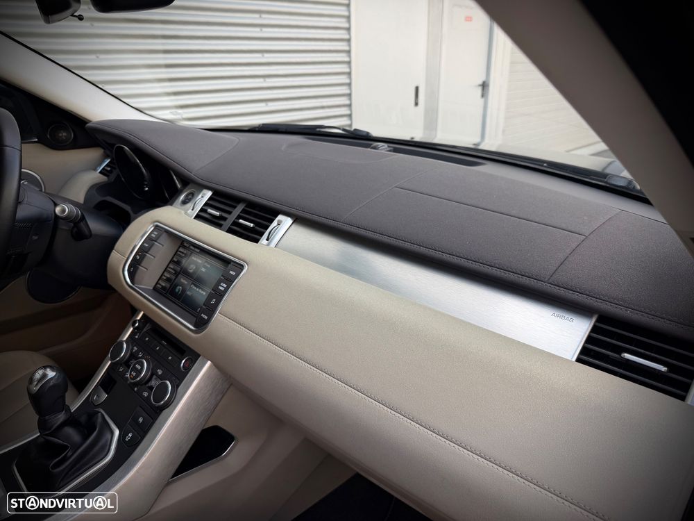 Land Rover Range Rover Evoque 2.2 eD4 Prestige - 28