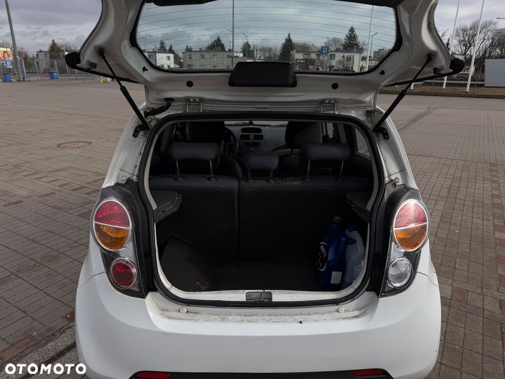 Chevrolet Spark 1.0 Base - 5