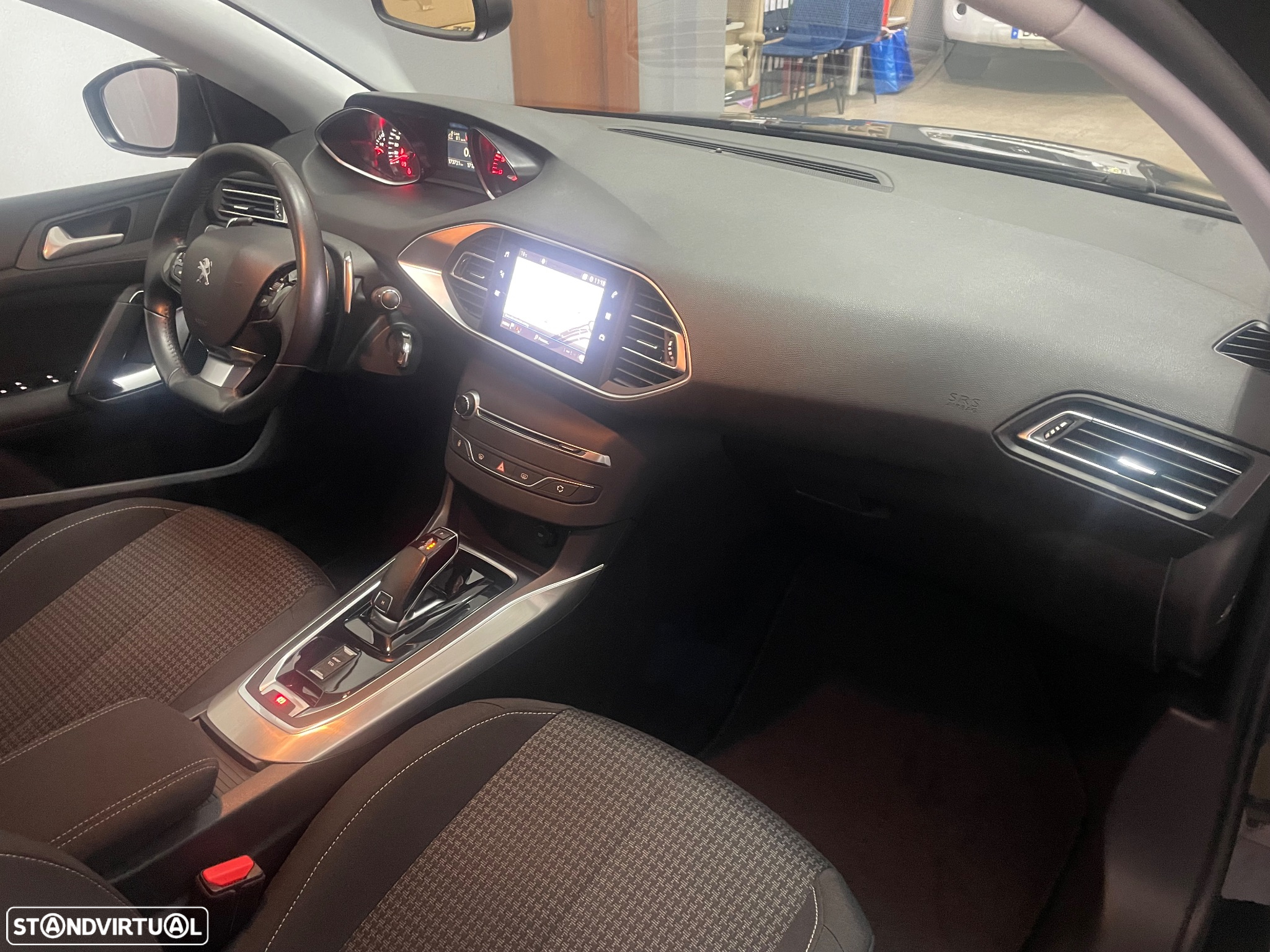 Peugeot 308 SW BlueHDi 130 EAT8 Stop & Start Active Business-Pack - 20