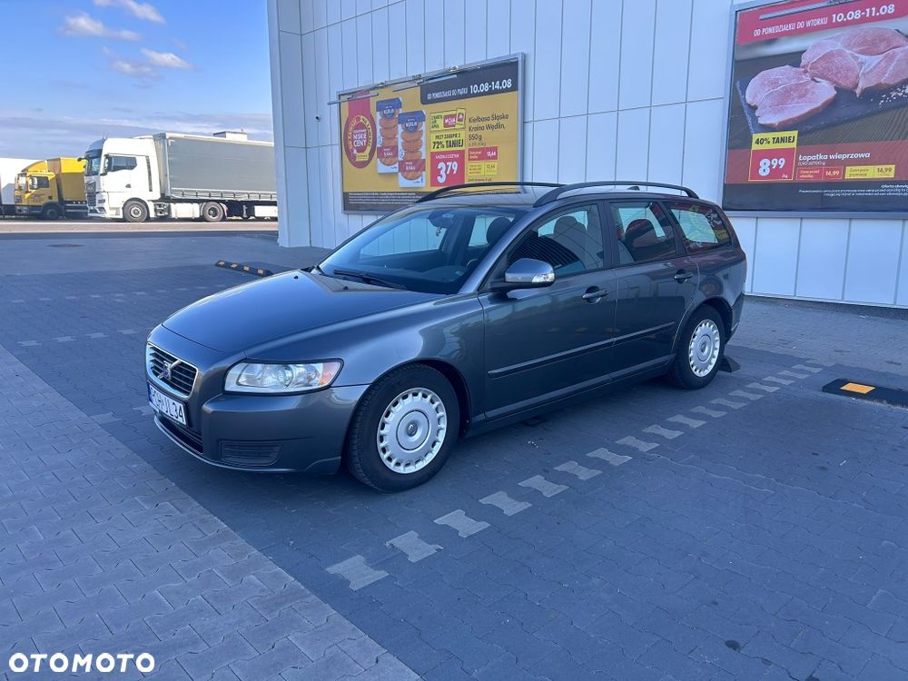 Volvo V50 - 1