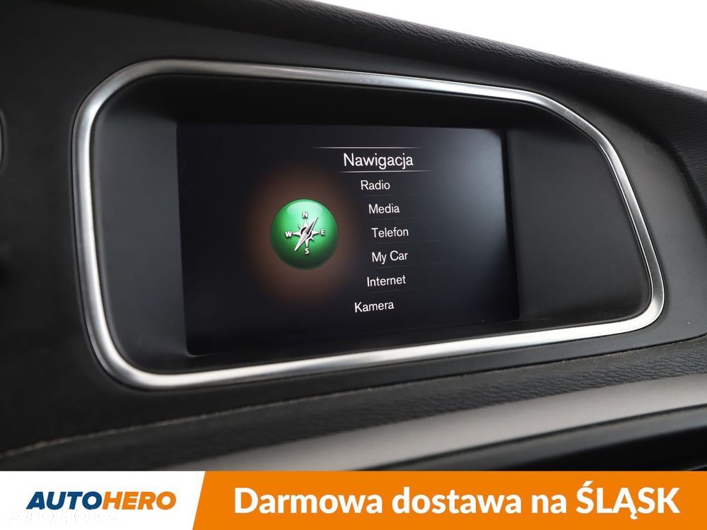Volvo V40 Cross Country - 21